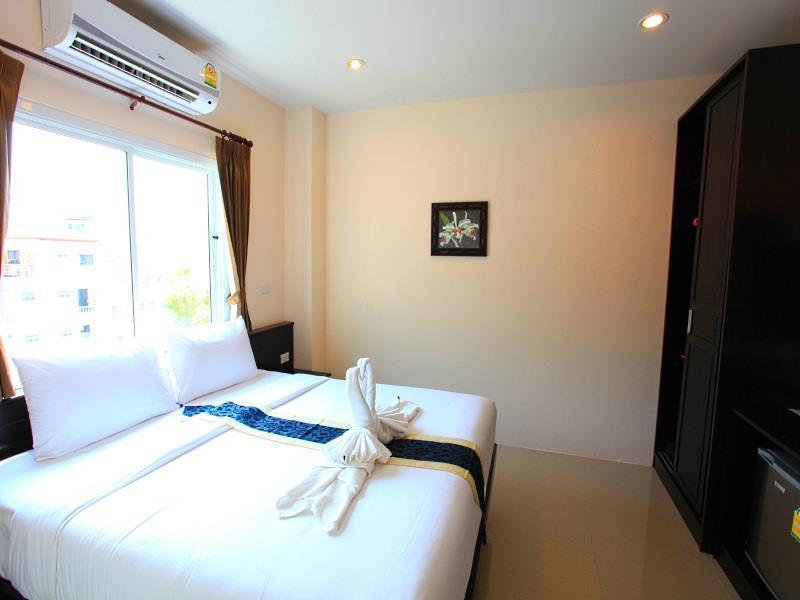 88 Hotel Patong Extérieur photo