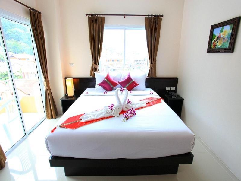 88 Hotel Patong Extérieur photo