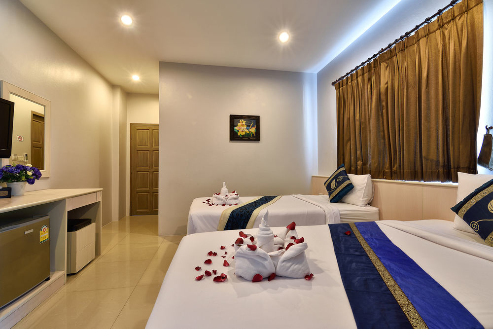 88 Hotel Patong Extérieur photo